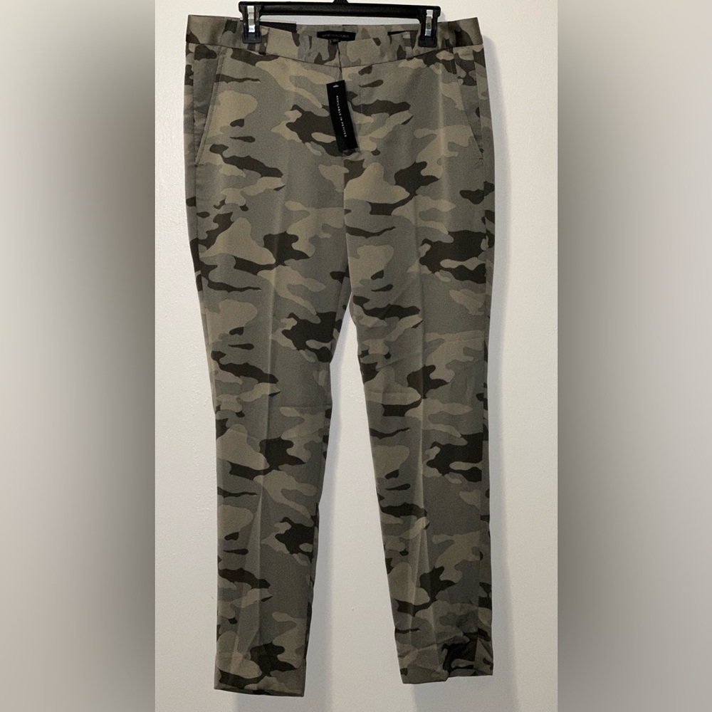 Banana Republic Camouflage straight leg dress pant